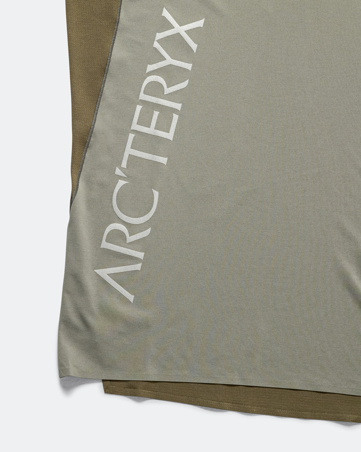 Arc'Teryx - Mens Norvan Downword Logo SS - Forage/Tatsu - Up There Athletics