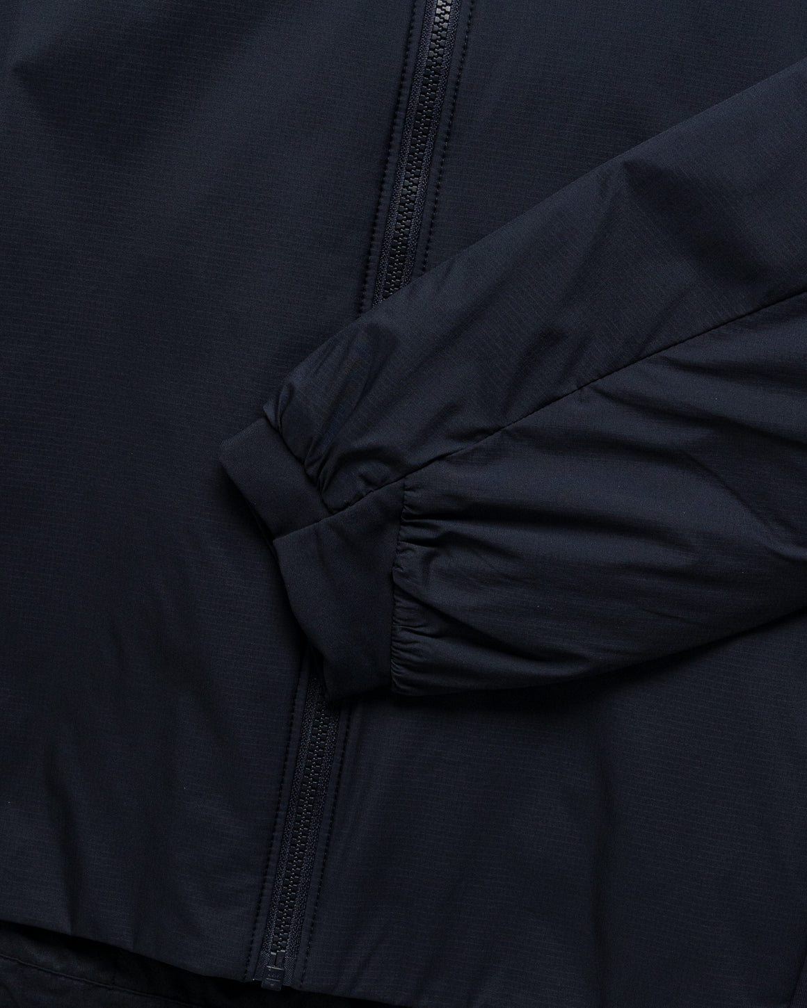 Arc'Teryx - Mens Atom Hoody - Black Sapphire - Up There Athletics
