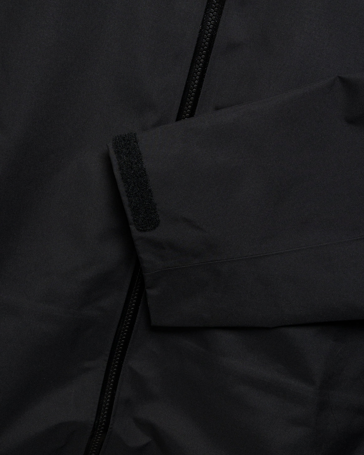 Arc'Teryx - Mens Beta Jacket - Black - Up There Athletics