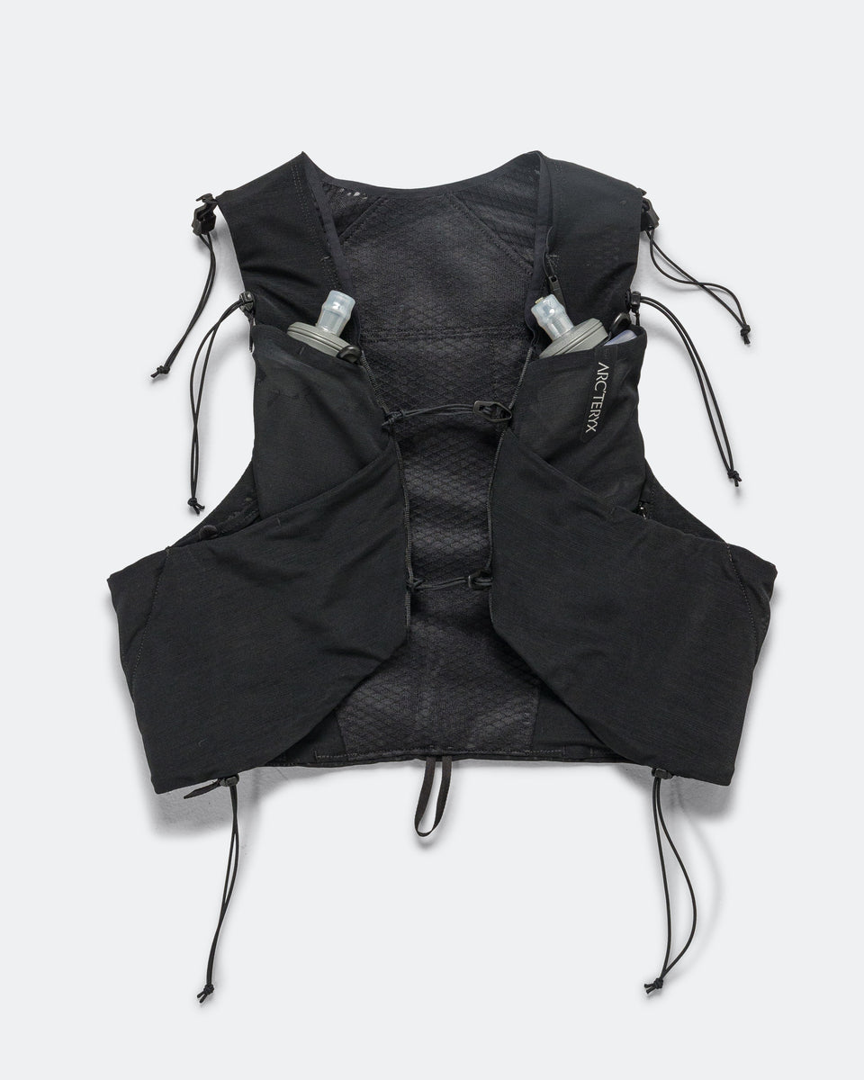 Arc'Teryx - Mens Norvan 7 Vest - Black | Up There Athletics