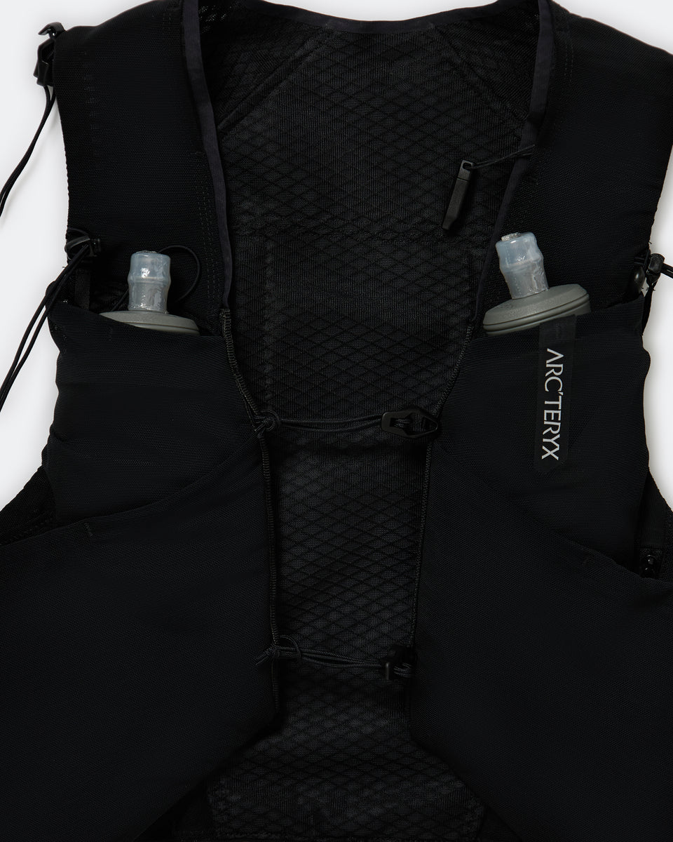 トップス norvan7 vest ARC'TERYX Arc'Teryx - Womens Norvan 7 Vest - Black | Up There Athletics