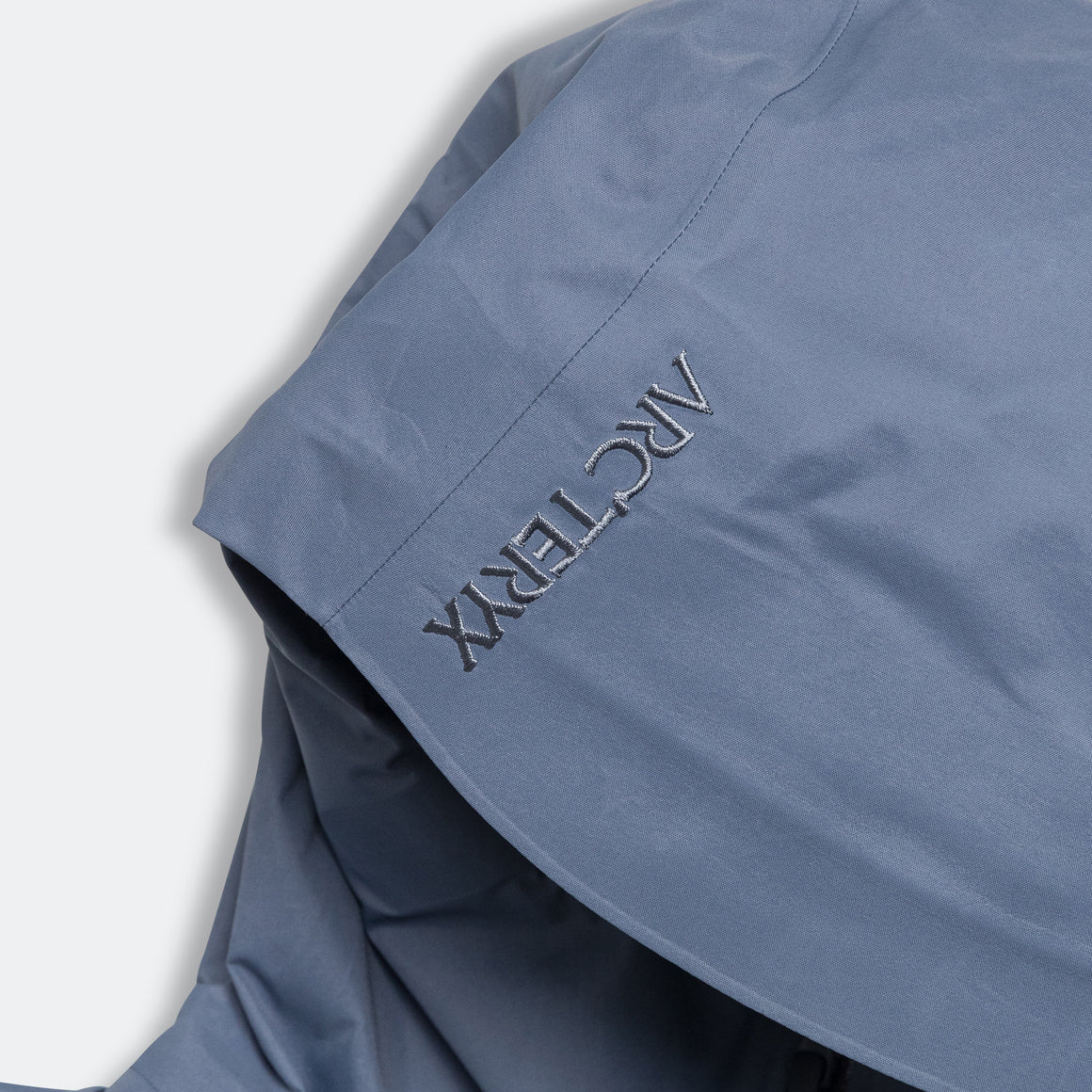 Arc'Teryx - Mens Beta SL Jacket - Stratus - Up There Athletics