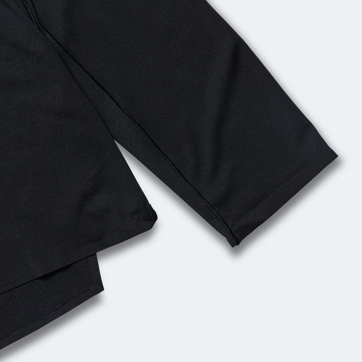 Arc'Teryx - Mens Norvan Downword Logo LS - Black - Up There Athletics