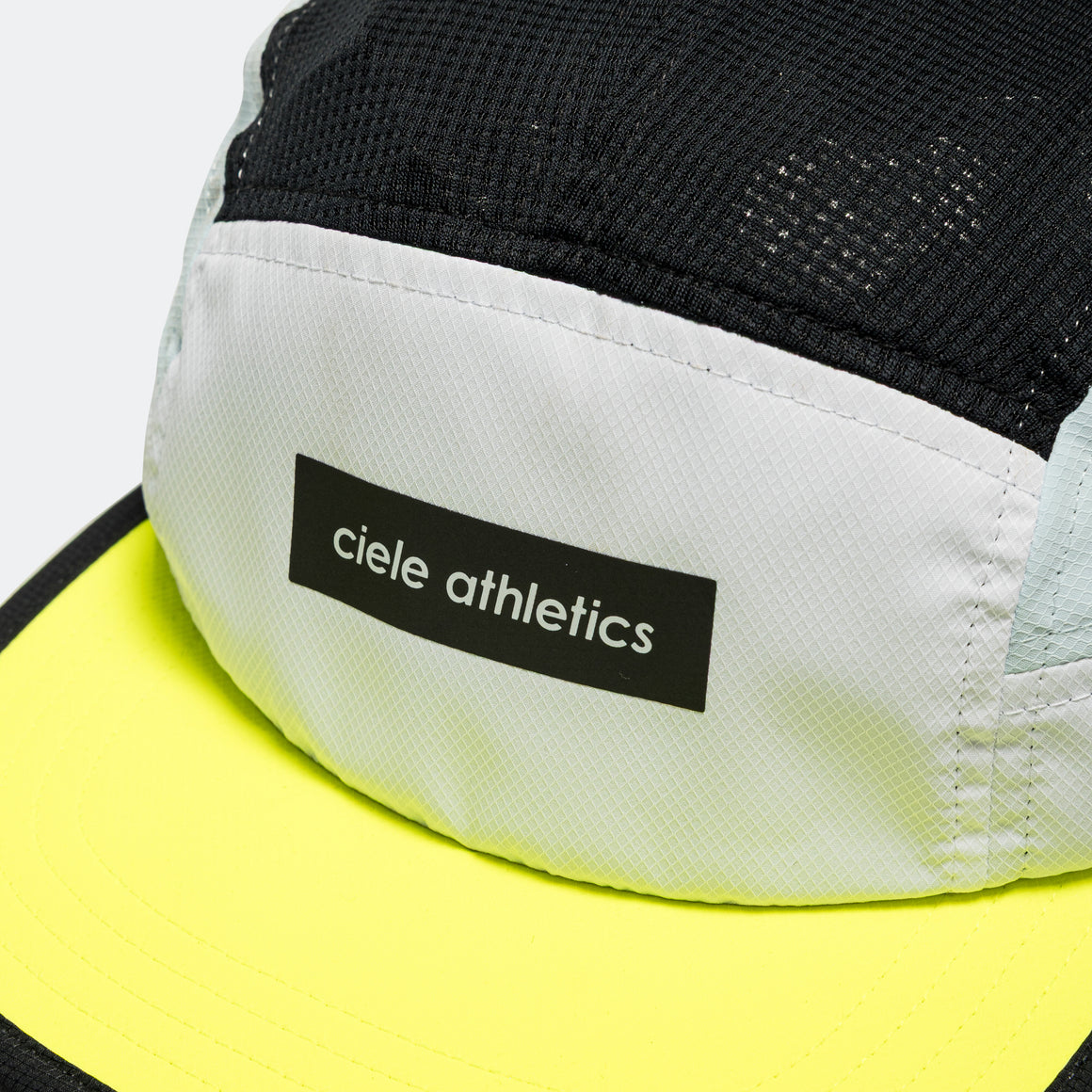 Ciele - GOCap Field Iconic Bar - White/Black - Up There Athletics