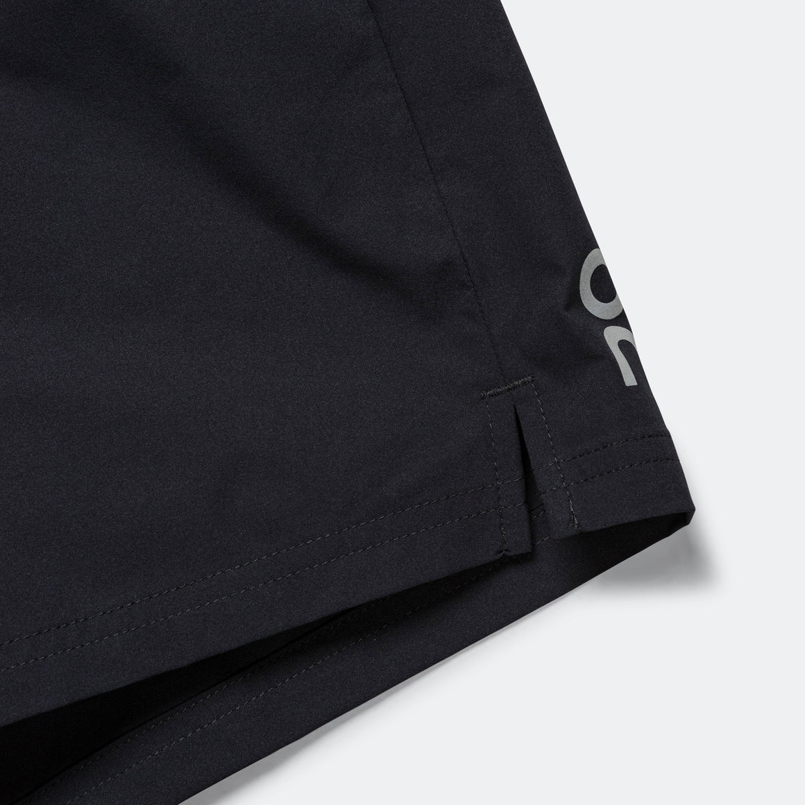 On Running - Mens 5" Core Shorts - Black - Up There Athletics