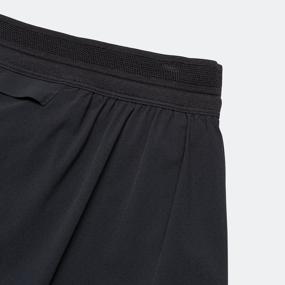 On Running - Mens 5in Performance Shorts - Black - Up There Athletics