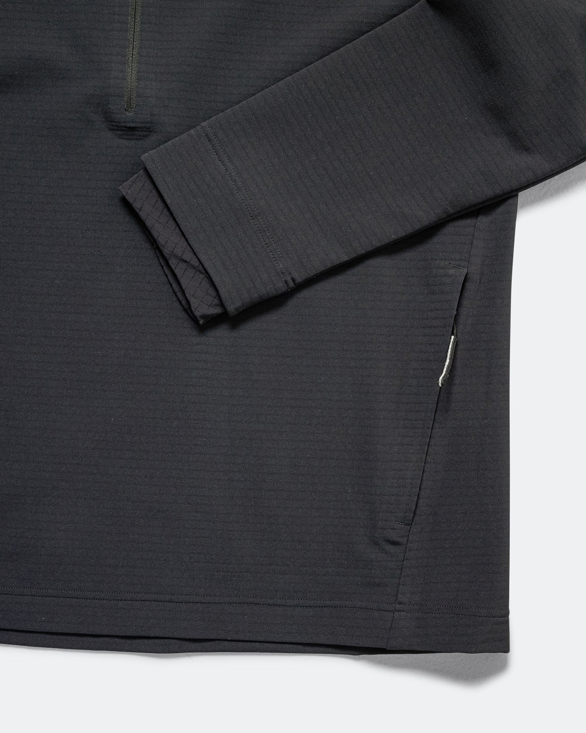 On Running - Mens Pace Hoodie - Black - Up There Athletics