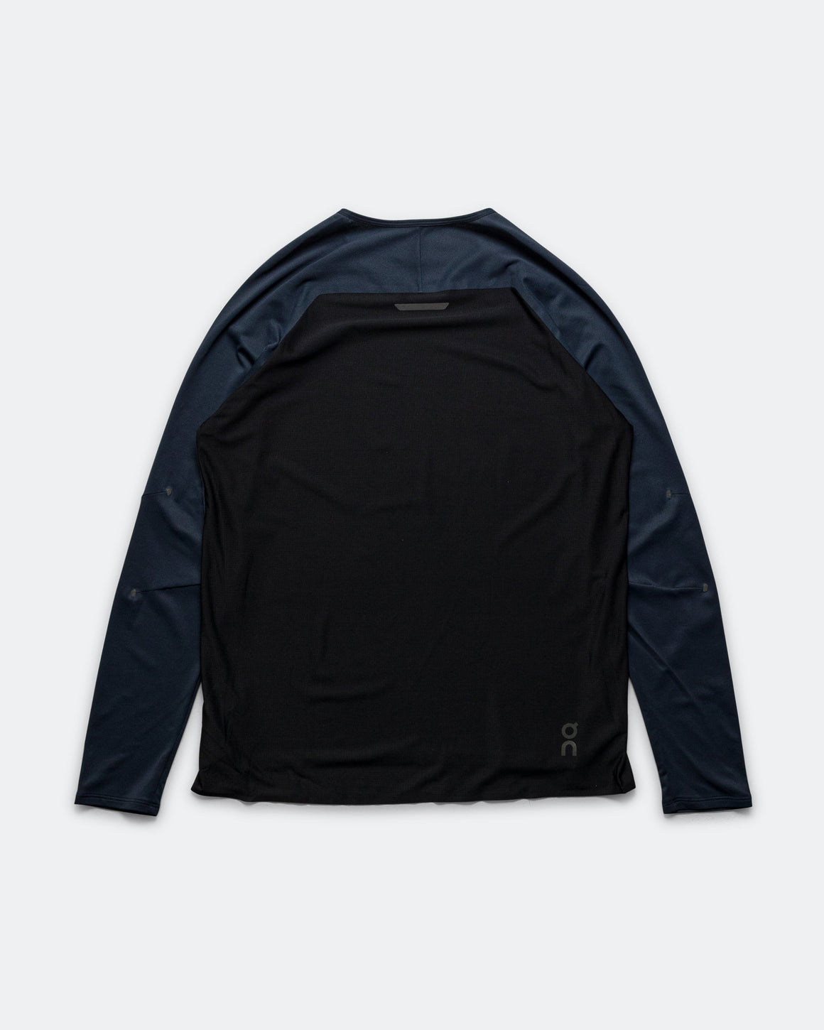 On Running - Mens Performance Long-T - Navy/Black - Up There Athletics