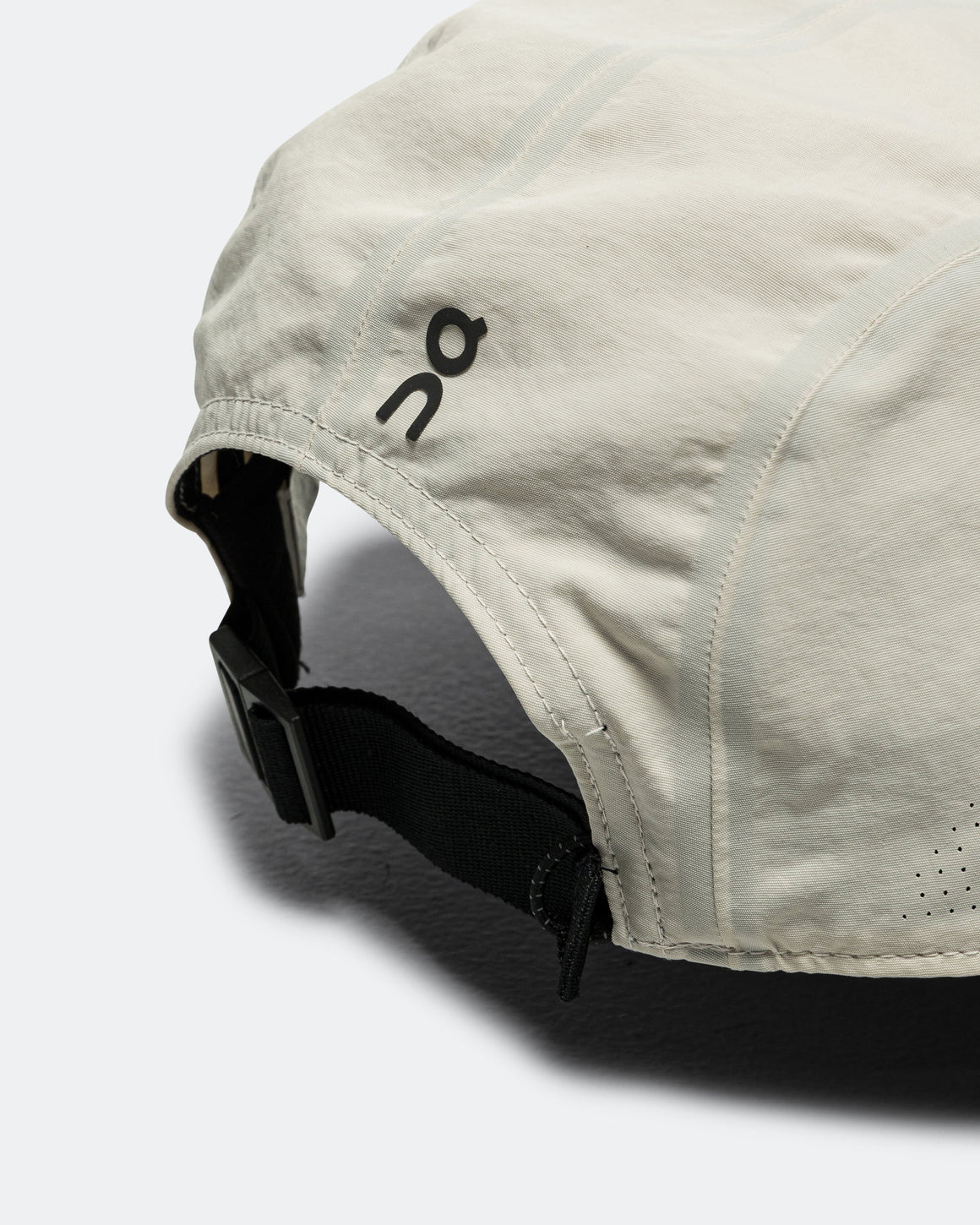 On Running - Performance Cap - Pearl - Up There Athletics