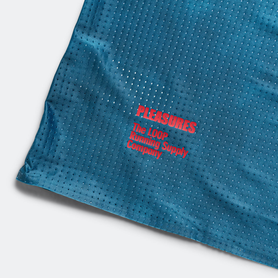 On Running - Mens Pace-T x Pleasures x The Loop - Nile - Up There Athletics