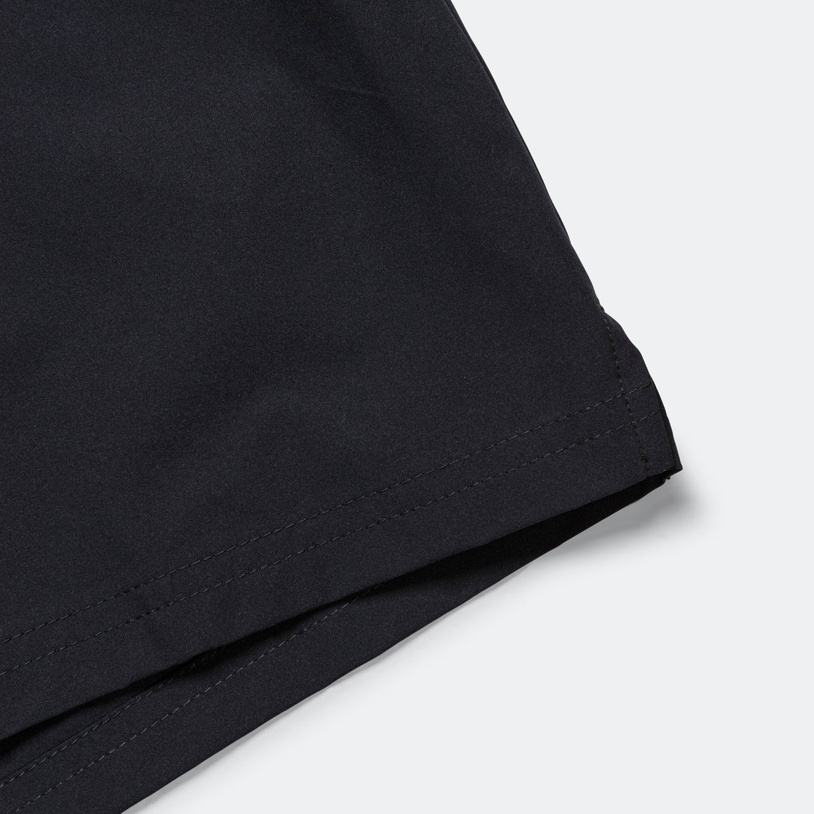 On Running - Womens 5" Core Woven Shorts - Black - Up There Athletics