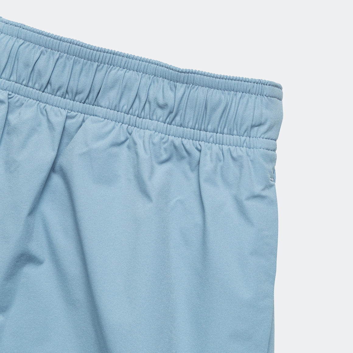On Running - Womens 5" Core Woven Shorts - Chambray - Up There Athletics