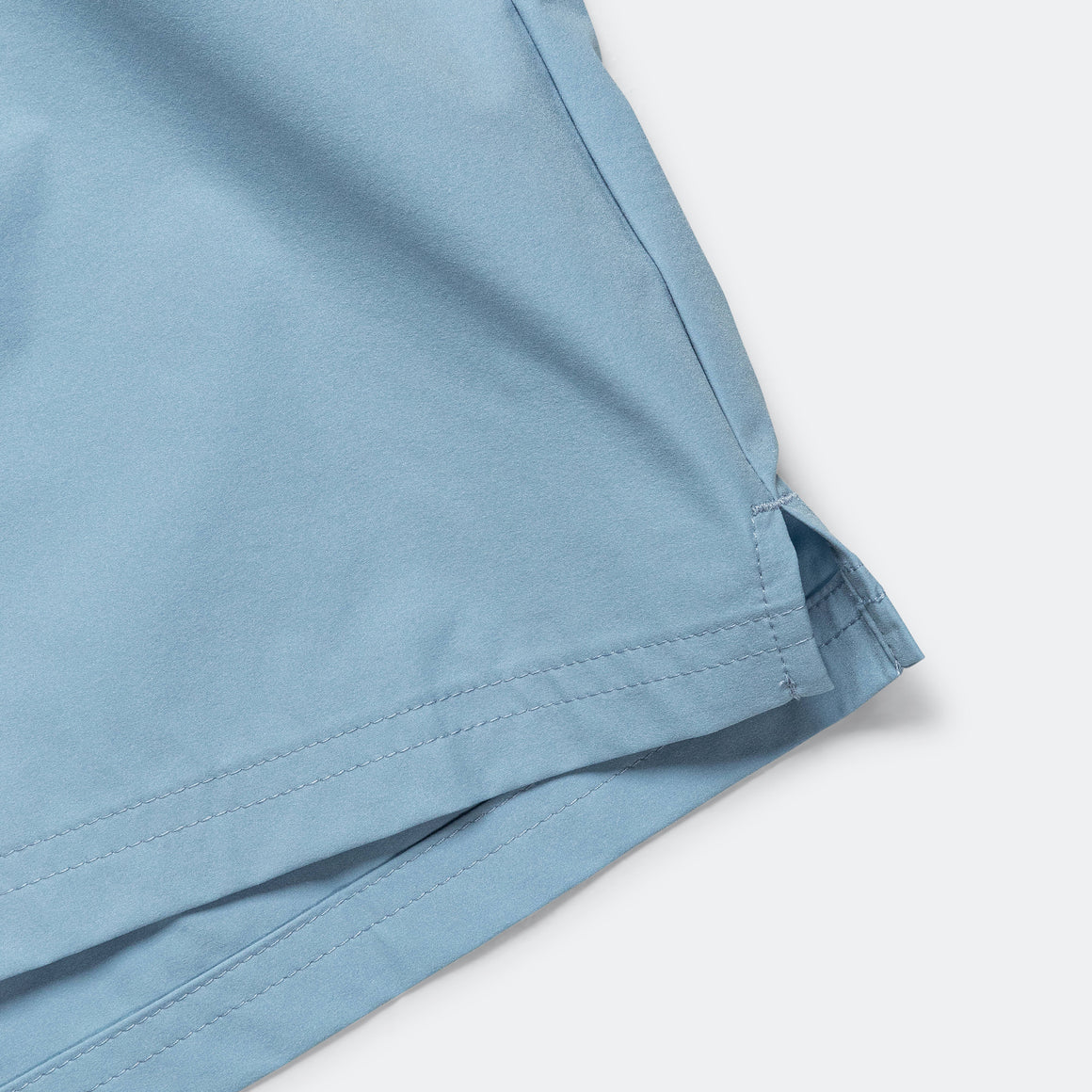 On Running - Womens 5" Core Woven Shorts - Chambray - Up There Athletics