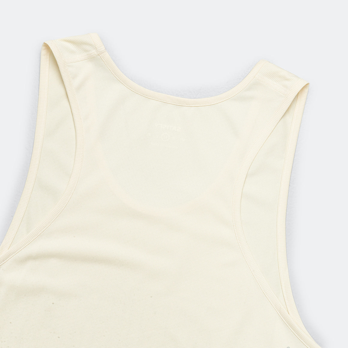Satisfy - AuraLite Tech Singlet - Cream - Up There Athletics