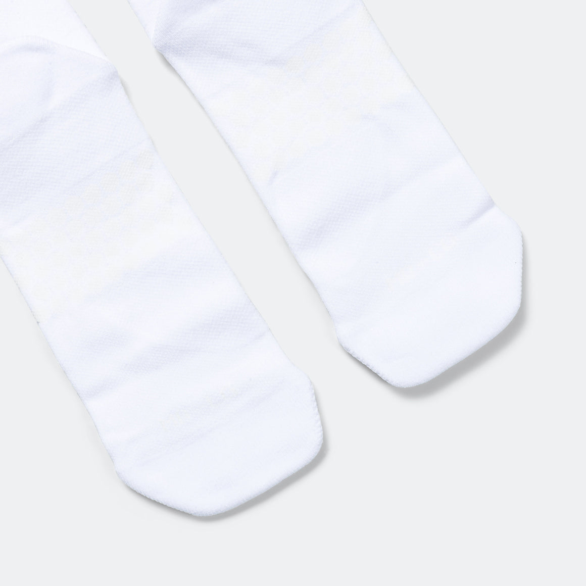 Shyu - Half Crew Racing Socks - White/White - Up There Athletics