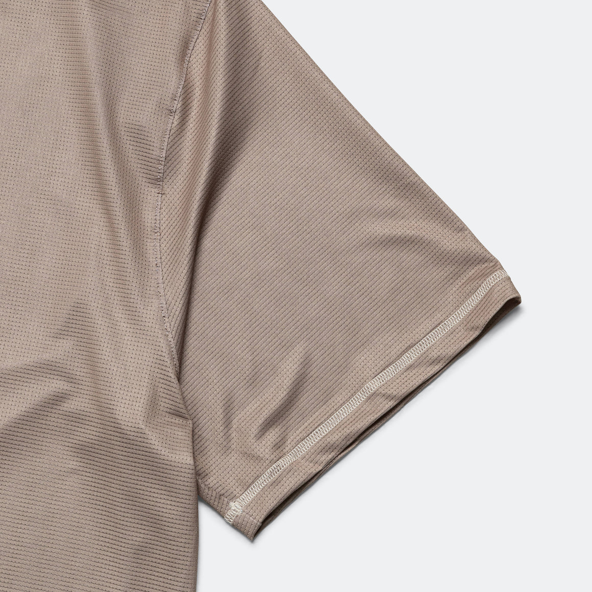 UNNA - Wavy Tee - Warm Sand - Up There Athletics