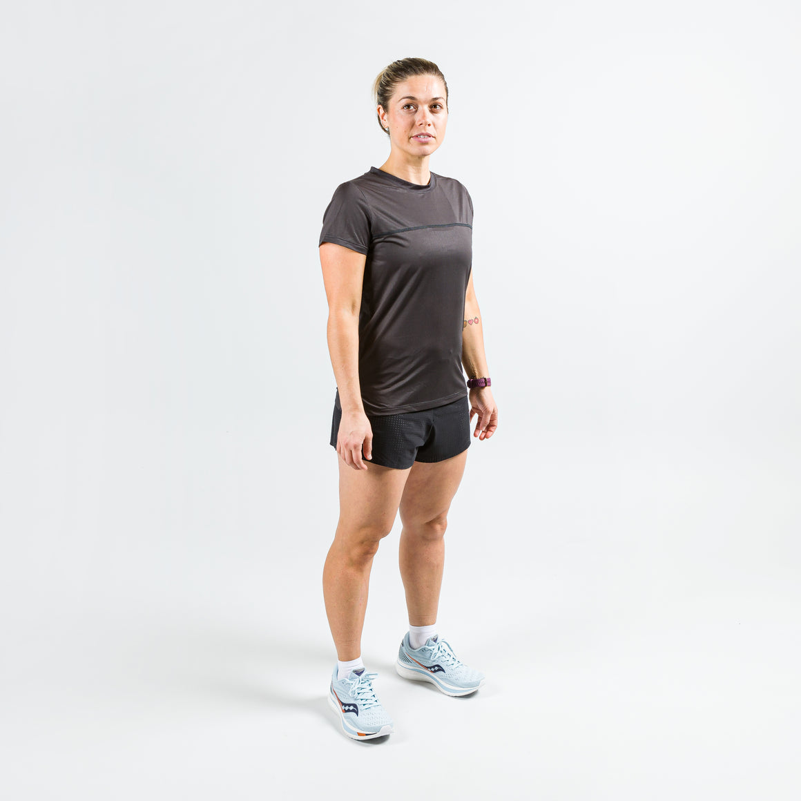Erniold - Womens Run Tee - W. Black - Up There Athletics