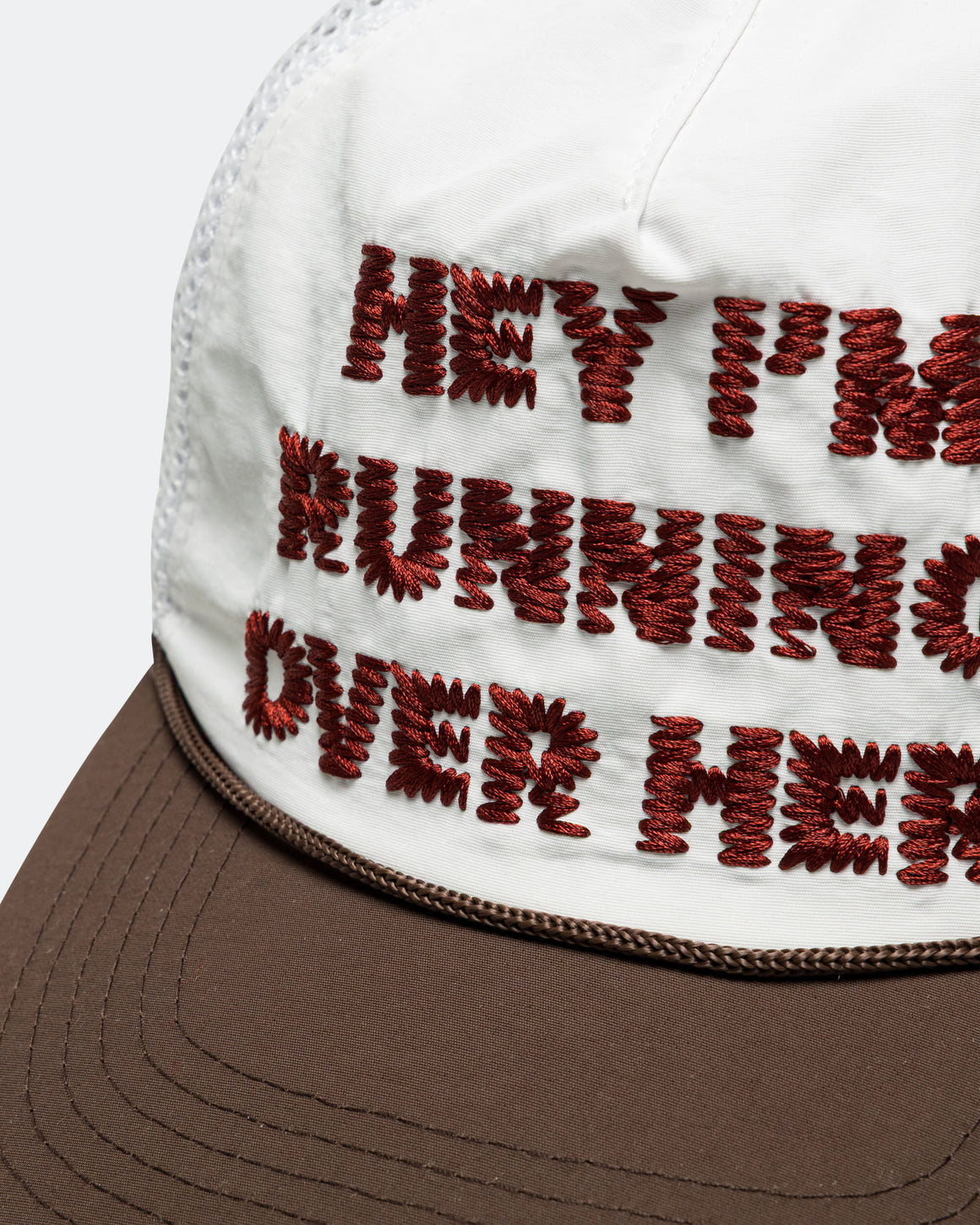 Alex Zono - Hey Im Running Over Here Trucker Hat - White - Up There Athletics