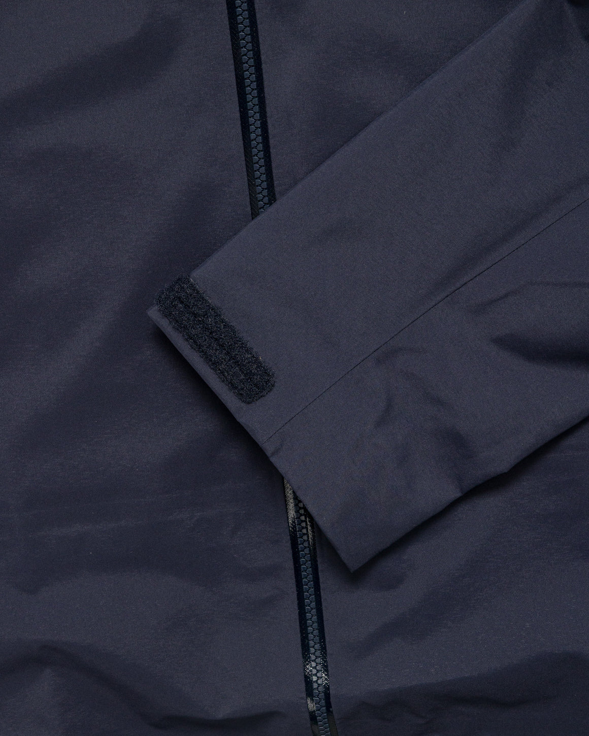 Arc'Teryx - Mens Beta SL Jacket - Black/Sapphire - Up There Athletics