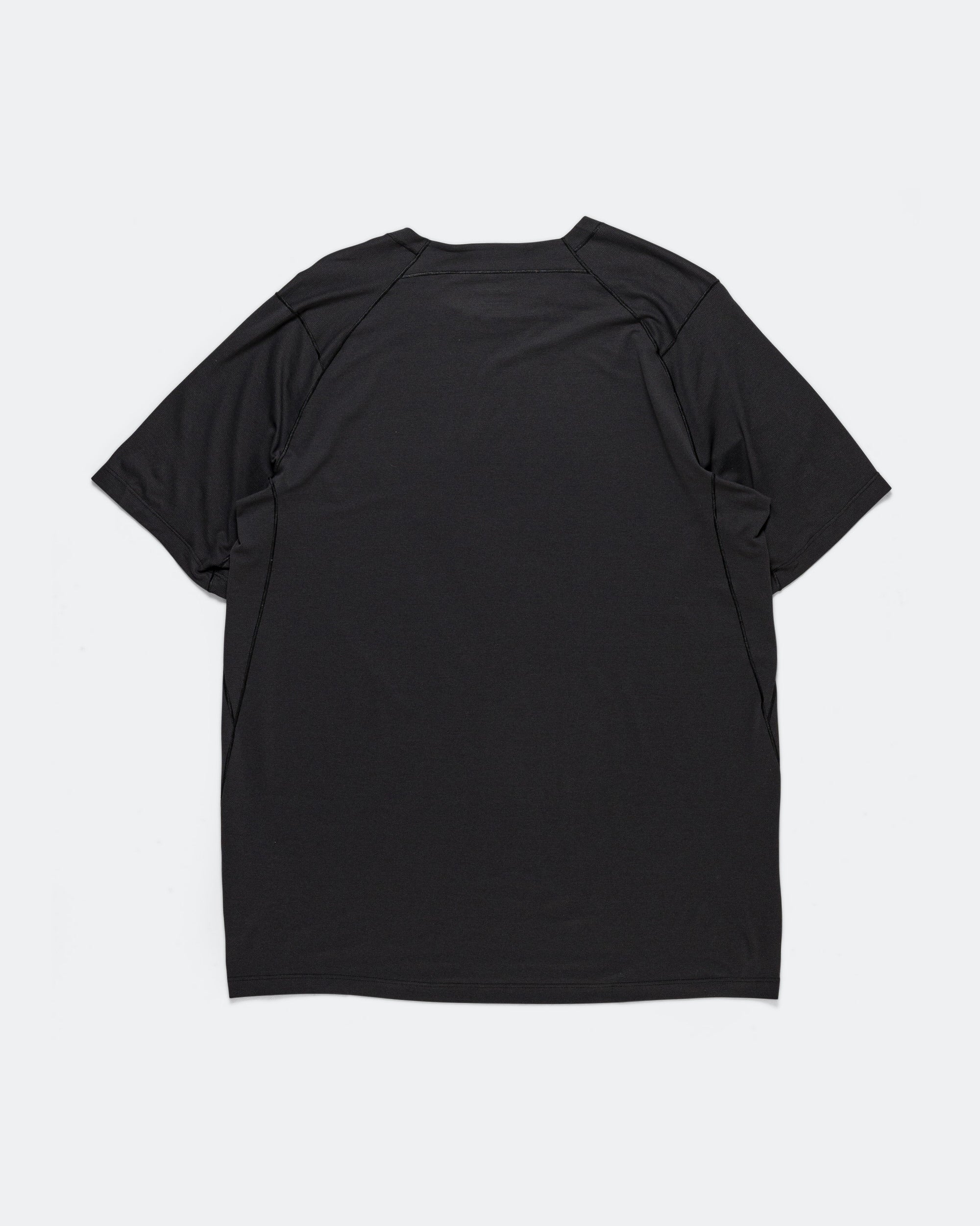 Arc'Teryx - Mens Cormac Logo SS - Black | Up There Athletics