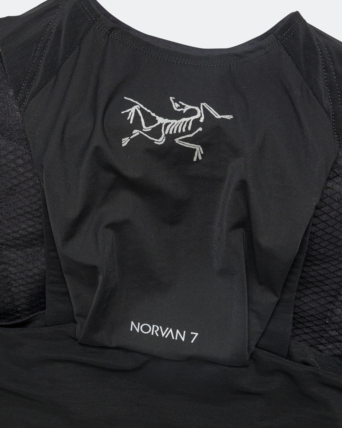 Arc'Teryx - Mens Norvan 7 Vest - Black - Up There Athletics