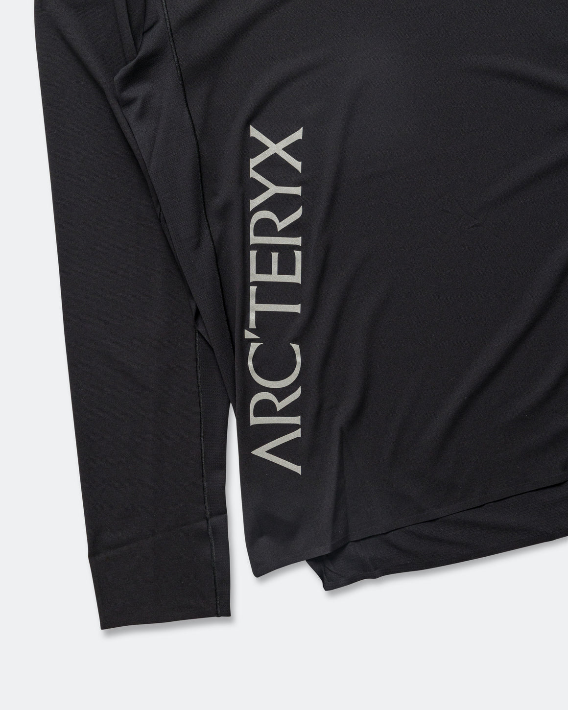 Arc'Teryx - Mens Norvan Downword Logo LS - Black - Up There Athletics