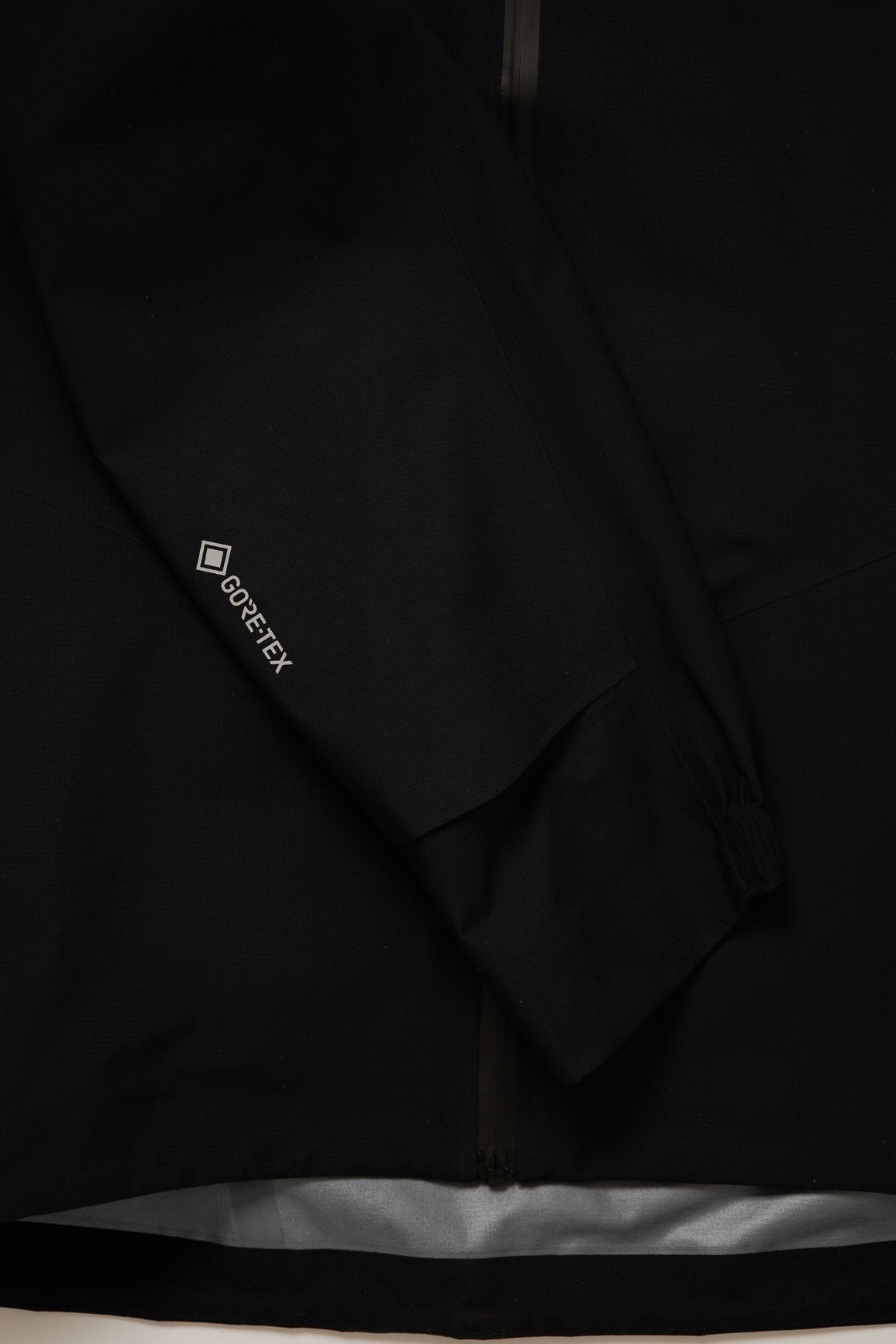 Arc'Teryx - Mens Norvan Jacket - Black - Up There Athletics