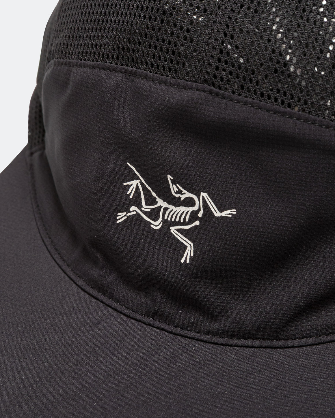 Arc'Teryx - Norvan Mesh 5 Panel Cap - Black/Arctic Silk - Up There Athletics