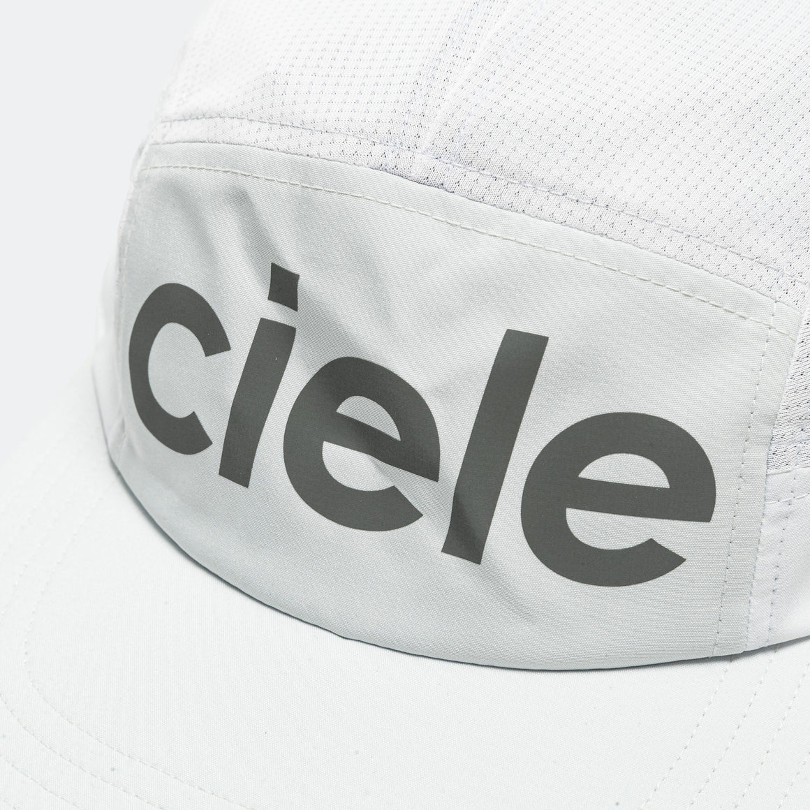 Ciele - GOCap Comp Century - Light Grey/White - Up There Athletics