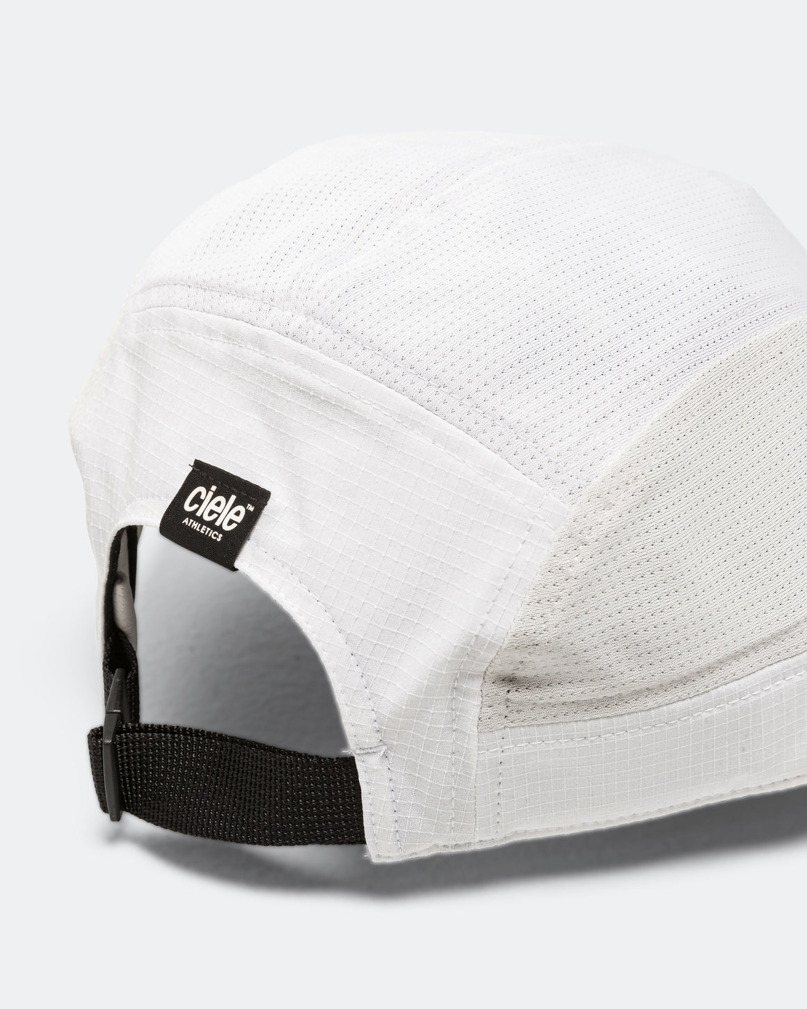 Ciele - GOCap Field IconicBar - White/LightGrey - Up There Athletics