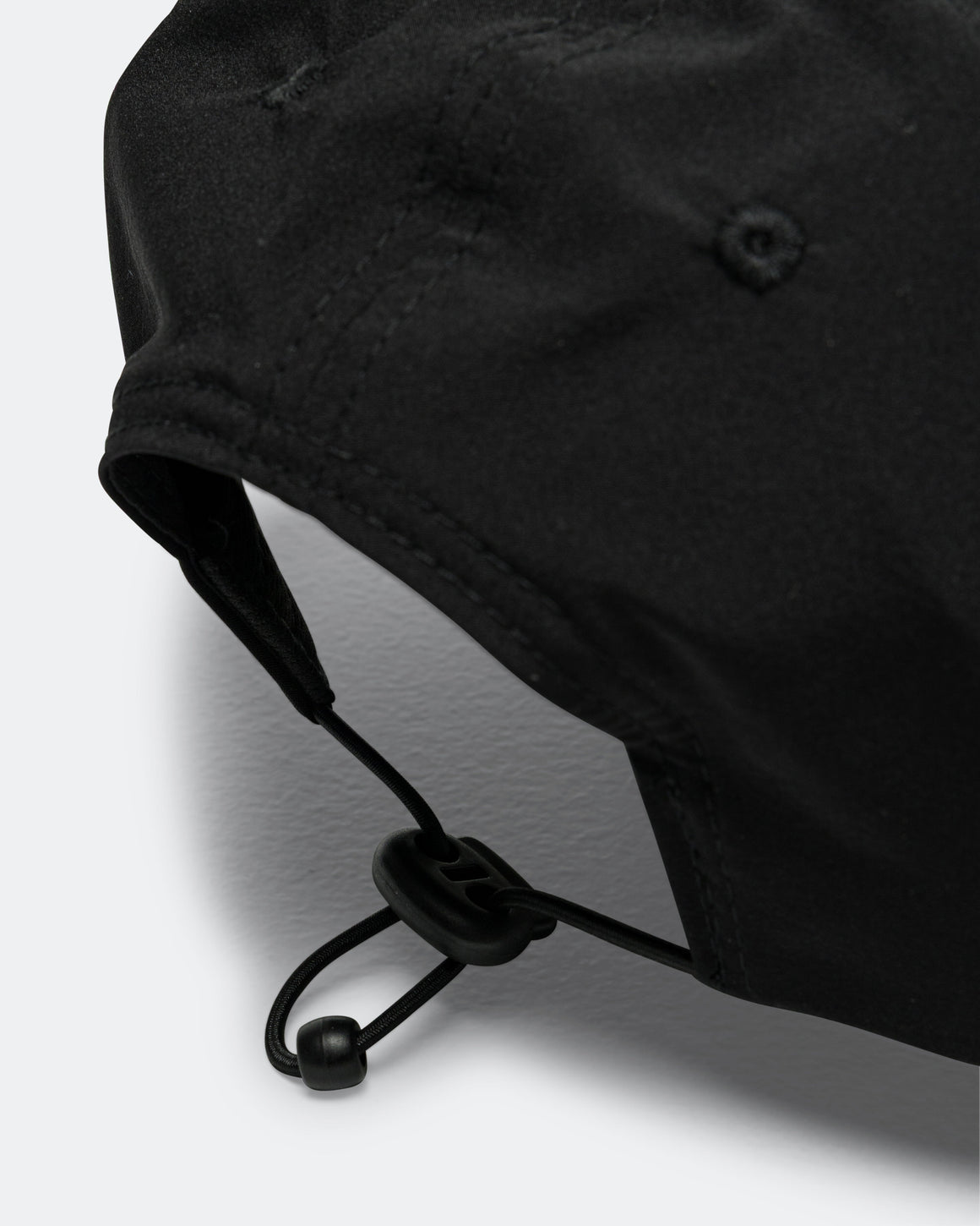 Erniold - Run Cap - Black - Up There Athletics