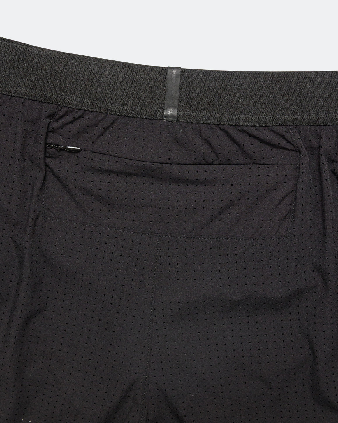Erniold - Zero Run Short 7in - Black - Up There Athletics