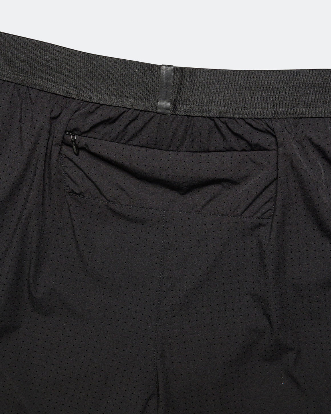 Erniold - Zero Run Short 7in - Black - Up There Athletics