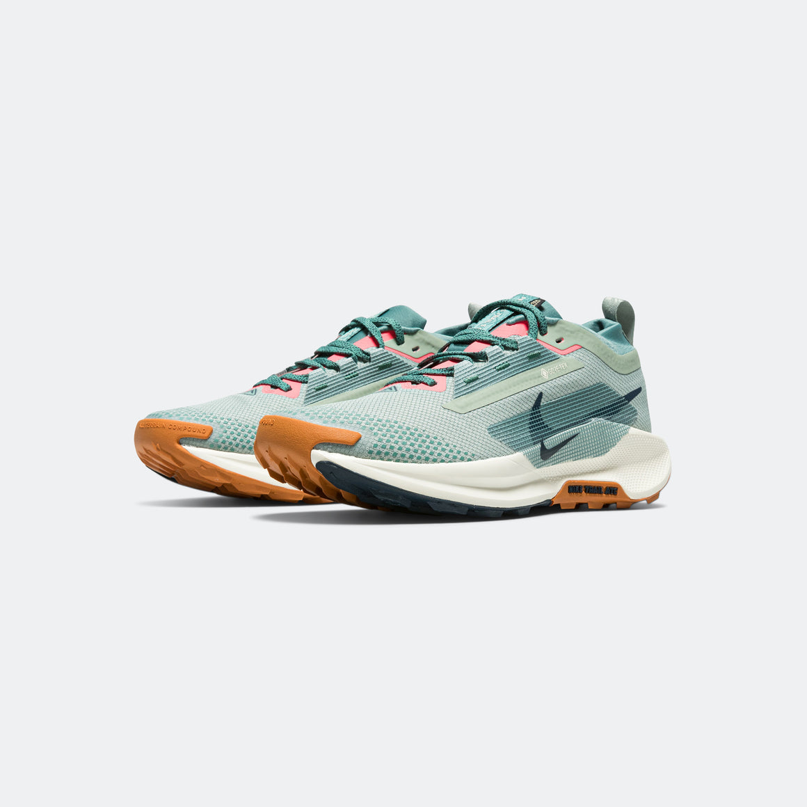 Nike - Mens Pegasus Trail 5 GORE-TEX - Jade Horizon/Armory Navy-Bicoastal - Up There Athletics