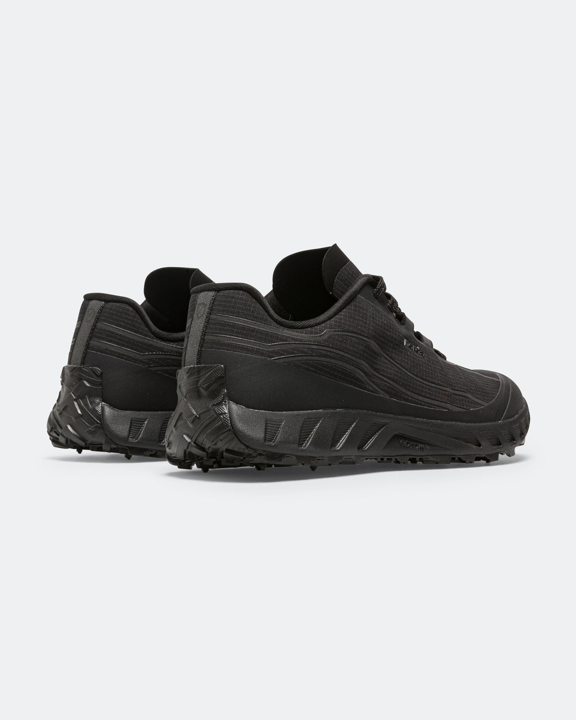 Norda - Mens 002 - Stealth Black - Up There Athletics
