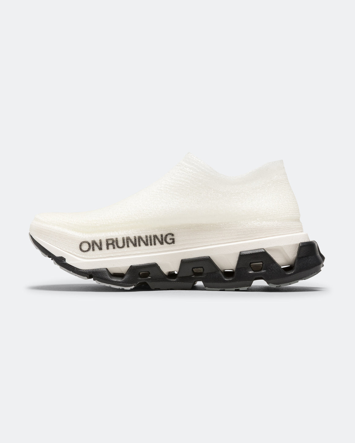 On Running - LightSpray Cloudmonster 3 Hyper - Black/Apollo - Up There Athletics