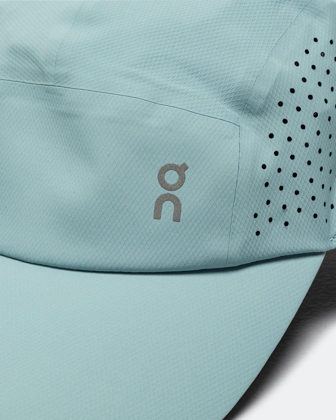 On Running - Lightweight Cap - Wash - Up There Athletics