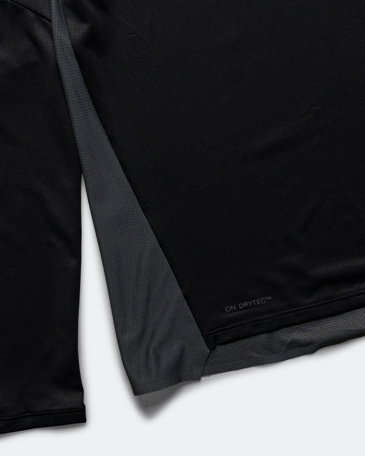 On Running - Mens Performance Long-T - Black/Eclipse - Up There Athletics
