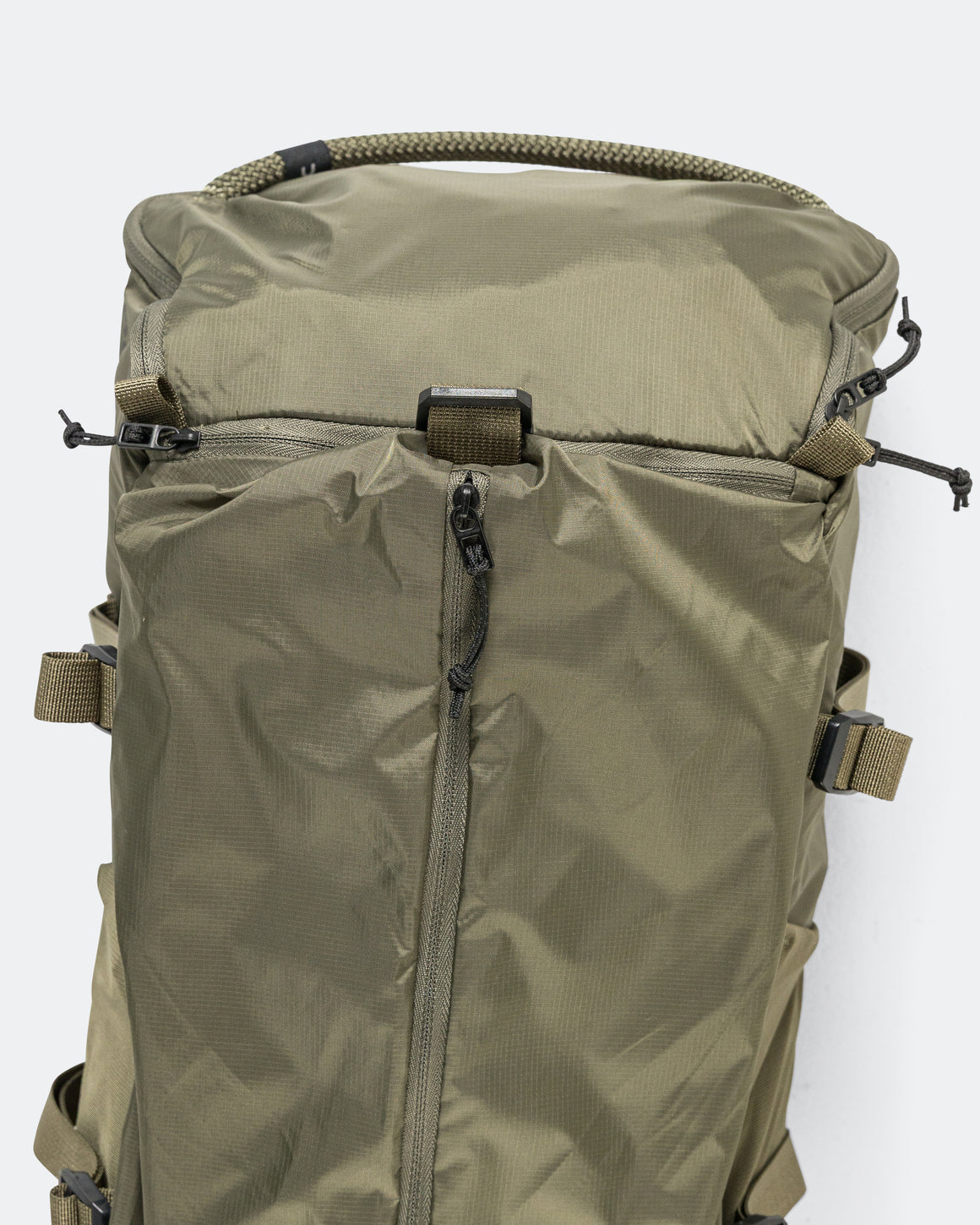 On Running - Speed Pack 18L Lite - Olive - Up There Athletics
