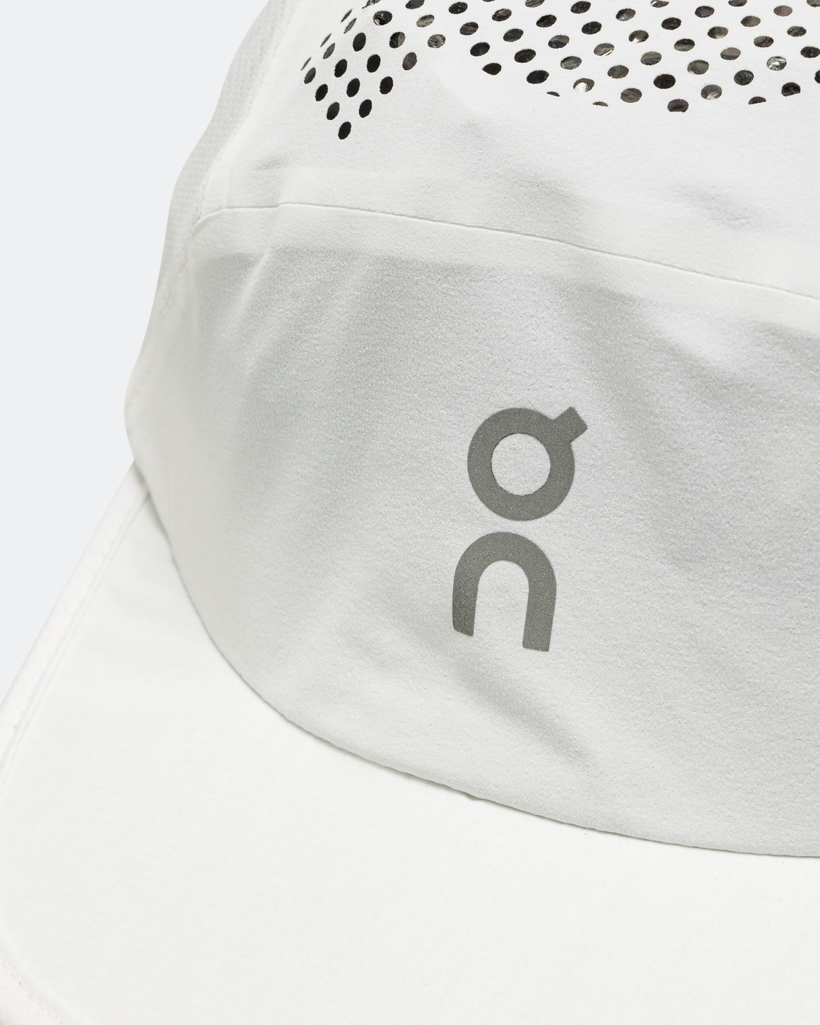 On Running - Ultra Cap - White - Up There Athletics
