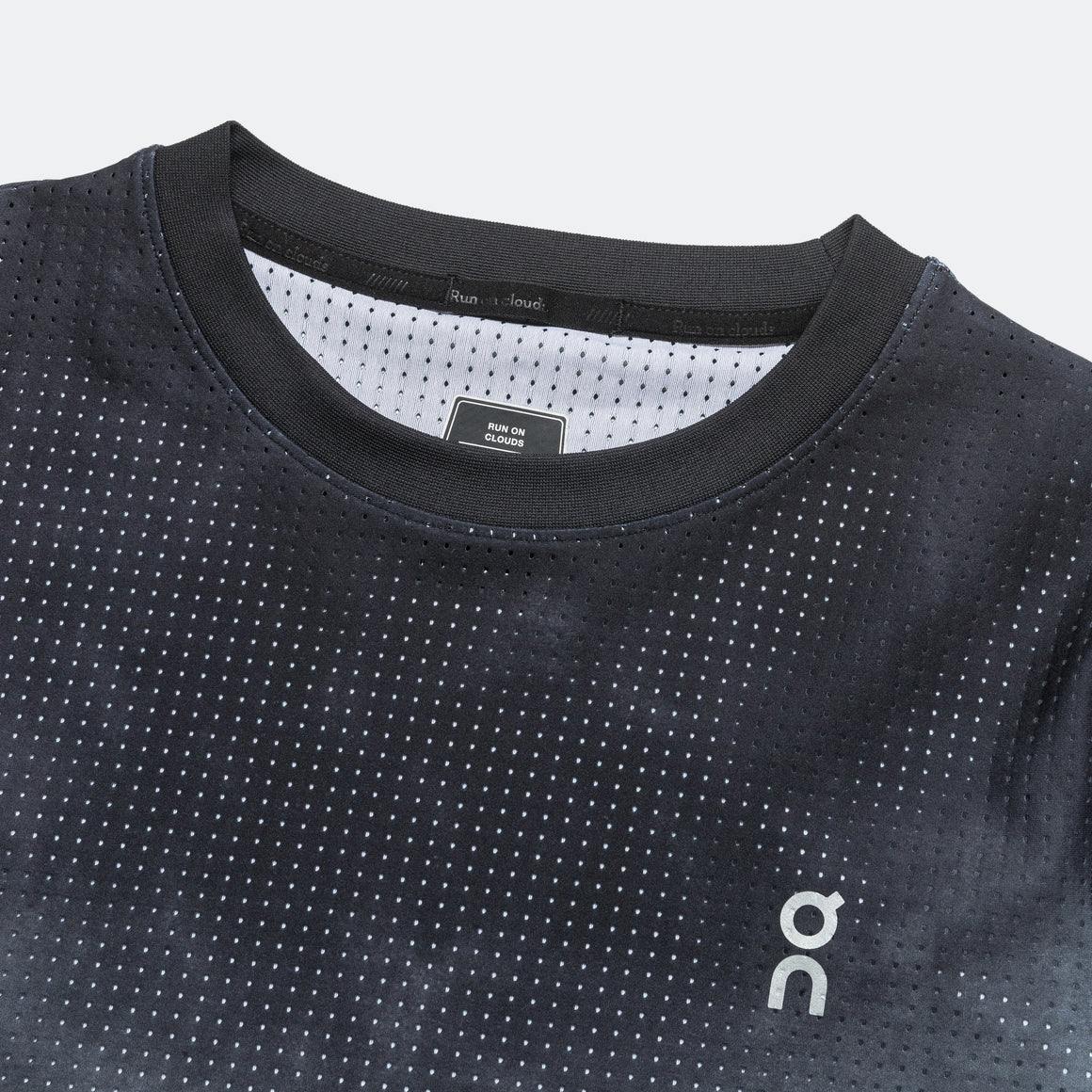 On Running - Womens Pace Mesh Long Tee - Black - Up There Athletics