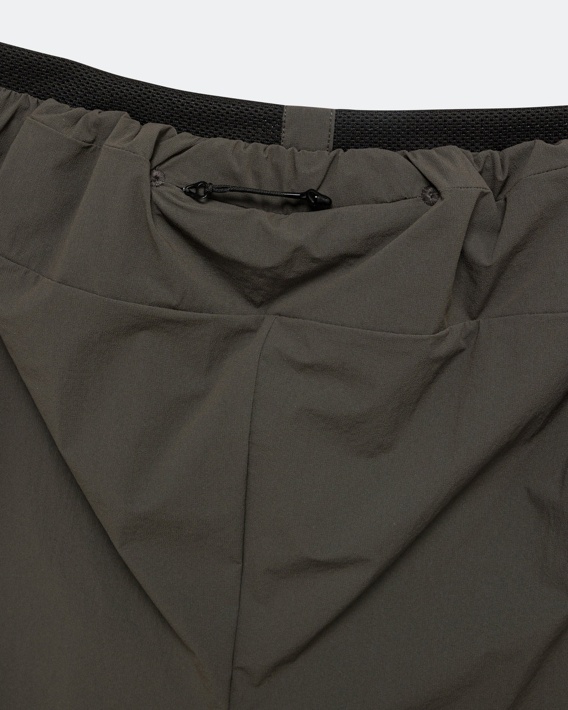 Portal - Ambit Ultra Short - Beluga/Dark Olive - Up There Athletics
