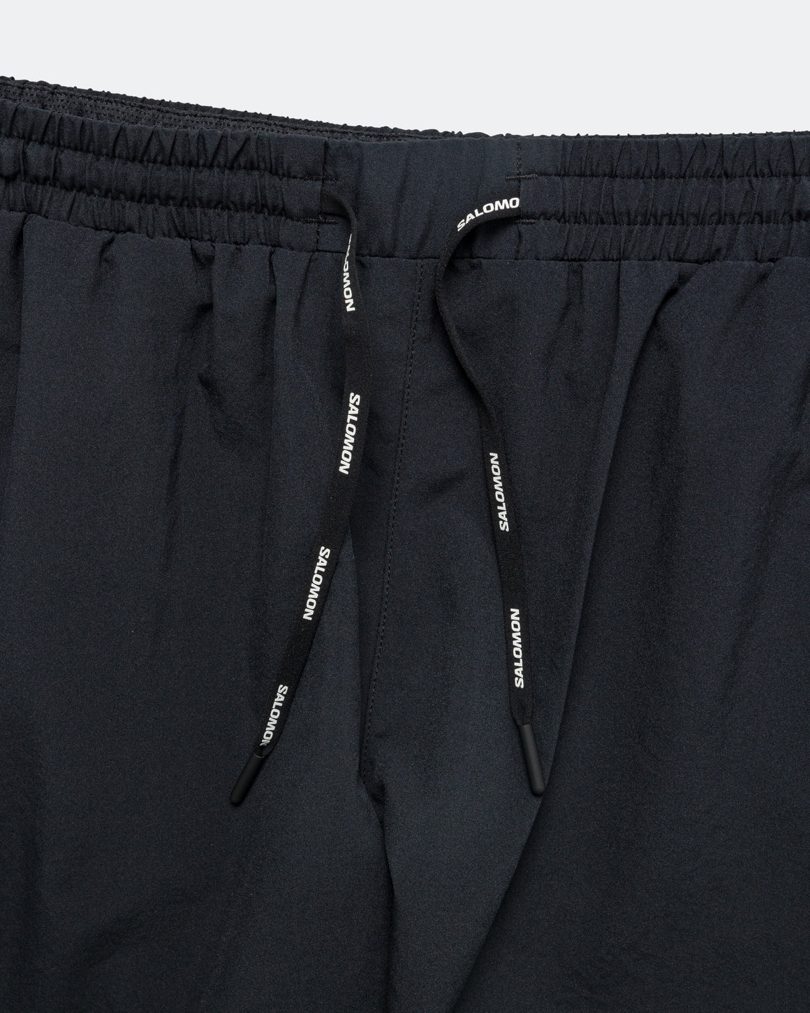 Salomon - Mens Shakeout Core 5in Shorts - Deep Black - Up There Athletics
