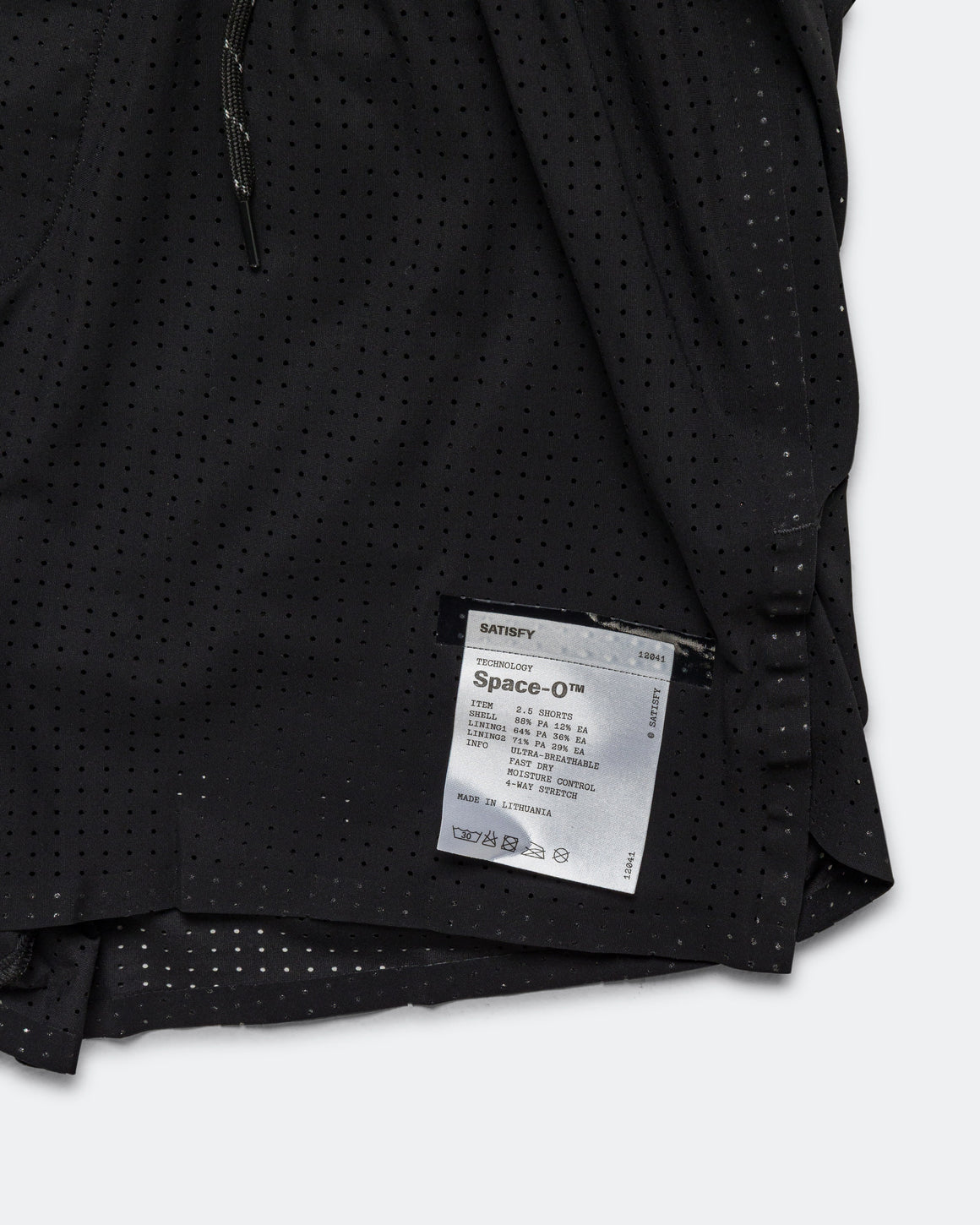 Satisfy - Space-O 2.5in Shorts - Black - Up There Athletics