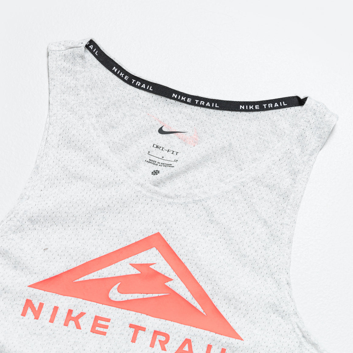 Nike - Womens Dri-FIT Trail Tank - Lt Smoke Grey - Up There Athletics